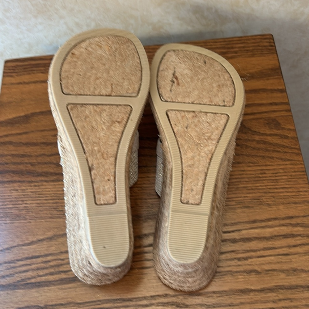 White Mountain 👣Wedges👣 - Picture 5 of 5